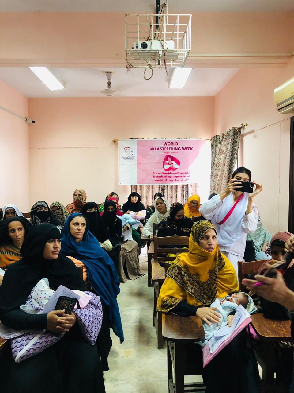 celebrating-world-breastfeeding-week-at-nich-in-sindh